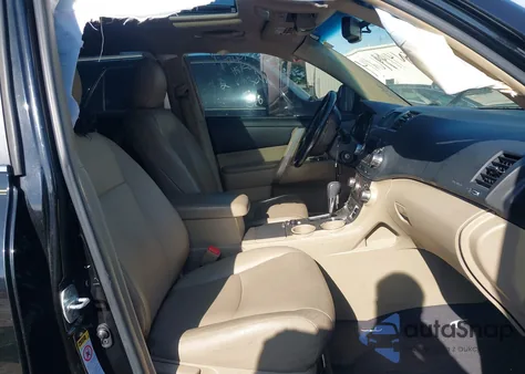 2012 Toyota Highlander Se V6 из США, поврежденный, VIN 5TDZK3EH5CS083041